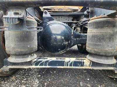 Meritor-Rockwell MT40-14X Rear Axle Housing for a 2019 Volvo VNR64T