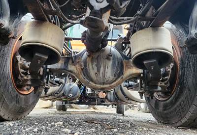 Meritor-Rockwell MT40-14X Rear Axle Housing for a 2019 Freightliner Cascadia 116 Day Cab
