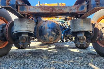 Meritor-Rockwell MT40-14X Rear Axle Housing for a 2019 Freightliner Cascadia 116 Day Cab