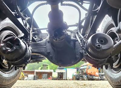 Meritor-Rockwell MT40-14X Rear Axle Housing for a 2014 Freightliner Cascadia 125