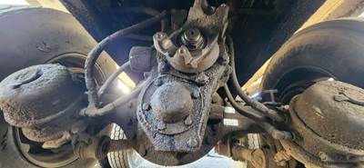 Meritor-Rockwell Rear Axle Housing for a 2003 Western Star 4900 FA