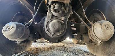 Meritor-Rockwell Rear Axle Housing for a 1997 International F-2554