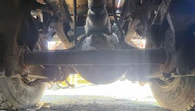 Meritor-Rockwell Rear Axle Housing for a 1997 International F-2554