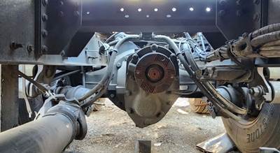 Meritor-Rockwell Rear Axle Housing for a 2021 Volvo VNL