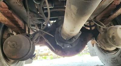 Meritor-Rockwell Rear Axle Housing for a 2009 International 7400