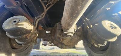 Meritor-Rockwell Rear Axle Housing for a 2005 Freightliner M2 106