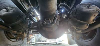 Meritor-Rockwell Rear Axle Housing for a 2012 Freightliner Cascadia 113