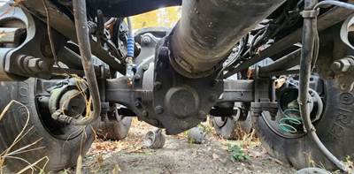 Meritor-Rockwell Rear Axle Housing for a 2014 Mack CXU613