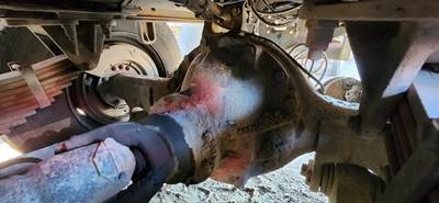 Meritor-Rockwell Rear Axle Housing for a 1994 White AUTOCAR ACL64