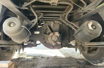 Meritor-Rockwell Rear Axle Housing for a 2018 International DuraStar 4300