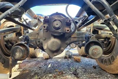 Meritor-Rockwell Rear Axle Housing for a 2016 Kenworth T680