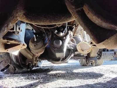 Meritor-Rockwell RD23-160 Rear Axle Housing for a 2002 Freightliner FLD120SD