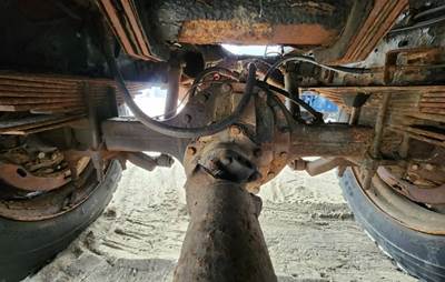 Meritor-Rockwell RS15-120 Rear Axle Housing for a 1997 Ford F700