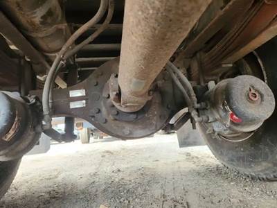 Meritor-Rockwell RS17-145 Rear Axle Housing for a 1997 Ford F800