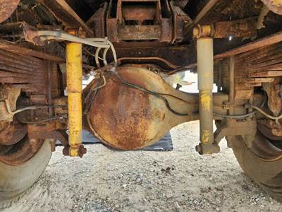 Meritor-Rockwell RS17-145 Rear Axle Housing for a 2000 Ford F-650