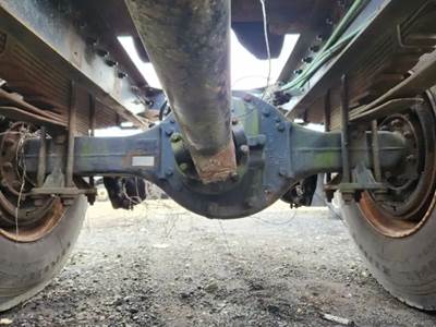 Meritor-Rockwell RS21-145 Rear Axle Housing for a 1995 Freightliner FL70