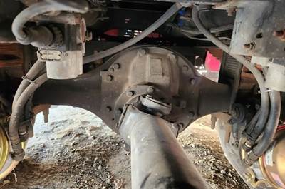 Meritor-Rockwell RS21-145 Rear Axle Housing for a 1998 Pierce Model Tilt Cab