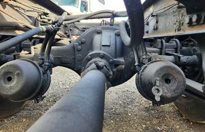 Meritor-Rockwell RS21-145 Rear Axle Housing for a 1996 Freightliner FL70