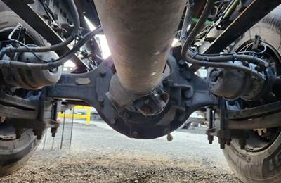 Meritor-Rockwell RS23160 Rear Axle Housing for a 2020 Freightliner Cascadia 116 Day Cab