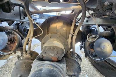 Meritor-Rockwell RS23160 Rear Axle Housing for a 2019 International RH613