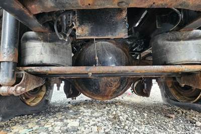 Meritor-Rockwell RS23160 Rear Axle Housing for a 2016 International DuraStar 4400