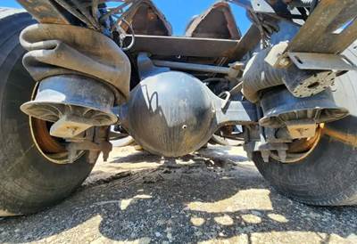 Meritor-Rockwell RS23160 Rear Axle Housing for a 2020 International RH613