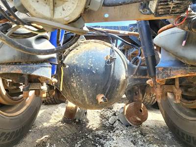 Meritor-Rockwell RS23160 Rear Axle Housing for a 2019 Peterbilt 389