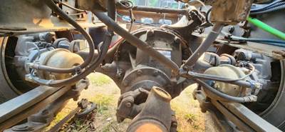 Meritor-Rockwell RS23161 Rear Axle Housing for a 2015 Freightliner Cascadia 113