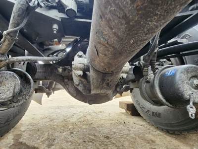 Meritor-Rockwell RS23161 Rear Axle Housing for a 2019 Peterbilt 579