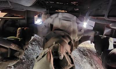 Meritor-Rockwell RS24160 Rear Axle Housing for a 2007 E-One Fire Truck