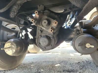 Meritor-Rockwell RT40-145 Rear Axle Housing for a 1998 International 9200