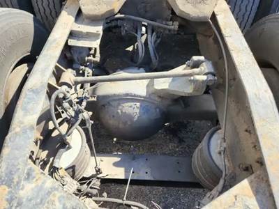 Meritor-Rockwell RT40-145 Rear Axle Housing for a 1998 International 9200