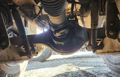 Meritor-Rockwell RT40-145 Rear Axle Housing for a 2000 Sterling L9500