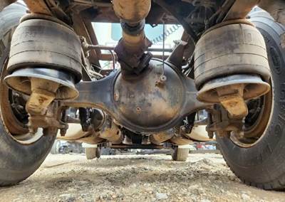 Meritor-Rockwell RT40-145 Rear Axle Housing for a 2006 Freightliner Columbia 120