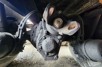 Meritor-Rockwell RT46-160 Rear Axle Housing for a 2007 Freightliner M2 112 Medium Duty