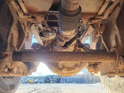 Meritor-Rockwell RT46-160 Rear Axle Housing for a 2012 Freightliner 114SD