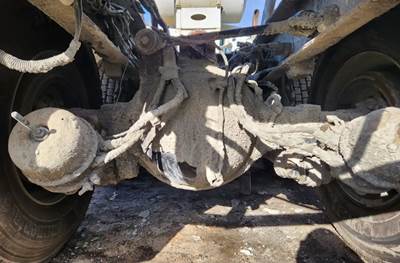 Meritor-Rockwell RT46-160 Rear Axle Housing for a 2019 Peterbilt 567