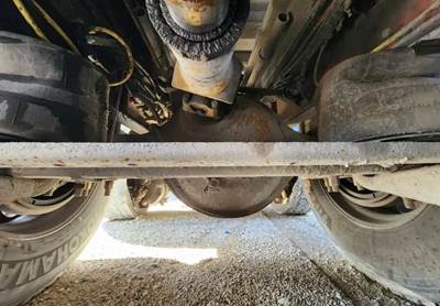 Meritor-Rockwell RT46-160 Rear Axle Housing for a 2000 Sterling L9500