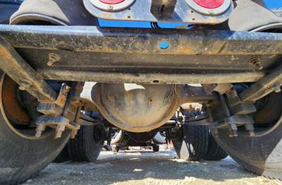Meritor-Rockwell RT46-160 Rear Axle Housing for a 2023 Freightliner Cascadia 126