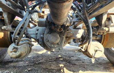 Meritor-Rockwell RT46164 Rear Axle Housing for a 2017 Mack CHU613