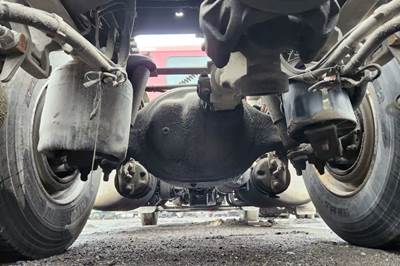 Paccar MV2014P3 Rear Axle Housing for a 2018 Peterbilt 567