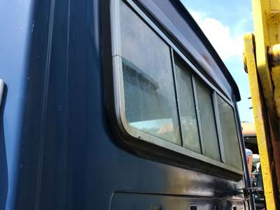 Ford LNT8000 Back Window