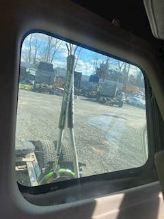 Freightliner Cascadia 113 Back Window