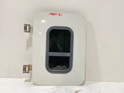 Freightliner Cascadia 125 Back Window