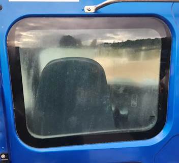 Freightliner Cascadia 126 Back Window