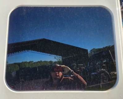 International LT625 Back Window