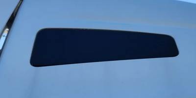 Kenworth T680 Back Window