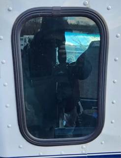 Kenworth T880 Back Window