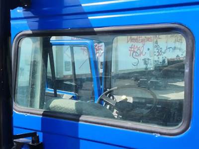 Volvo FE Back Window