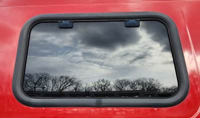 Volvo VNL Back Window